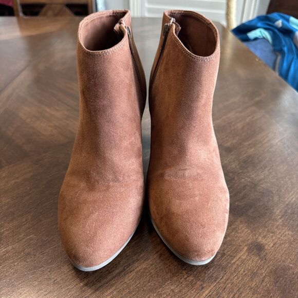 Old Navy Womens Size 9 Boots Zipper Almond Toe Block Heel, Chocolate Brown - Picture 1 of 4